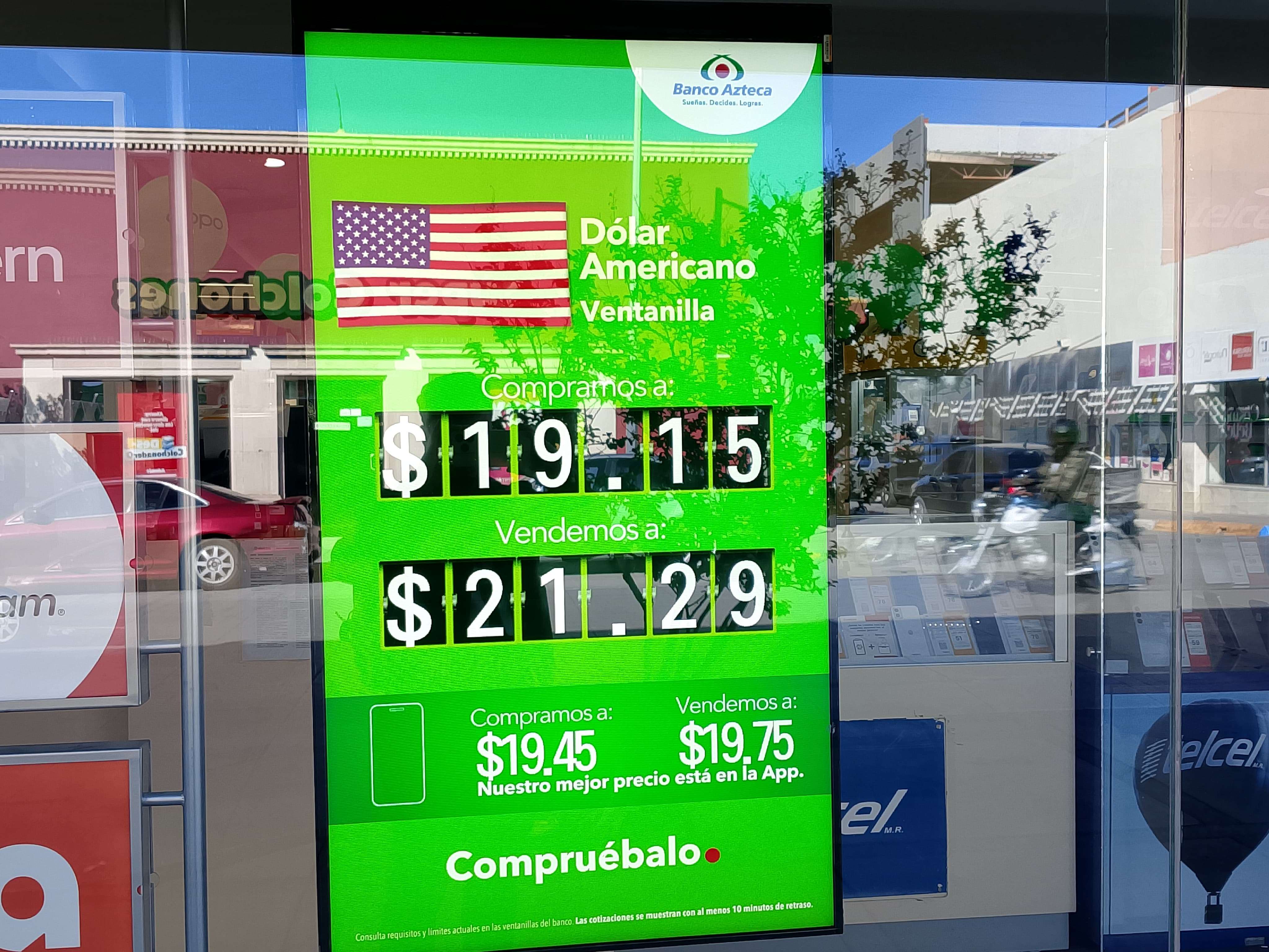 Vuelve a bajar el dólar a 21.29 este jueves