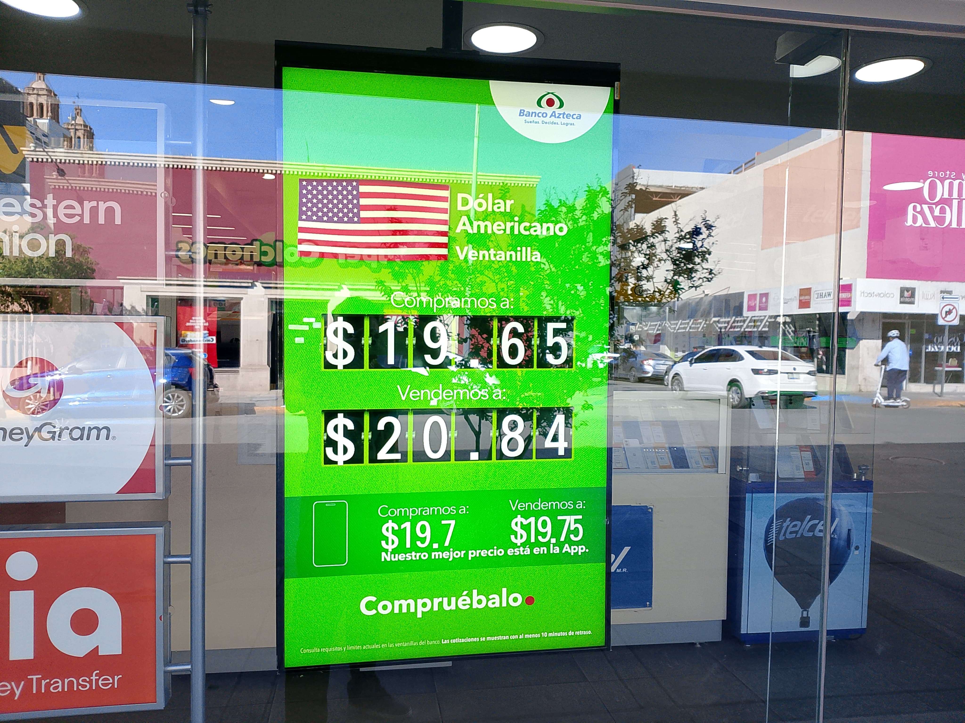 Sigue a la baja el dólar a 20.84 este martes 