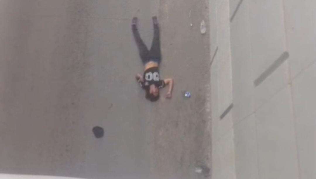 Se avienta desde el puente de la 16 de Septiembre en Juárez