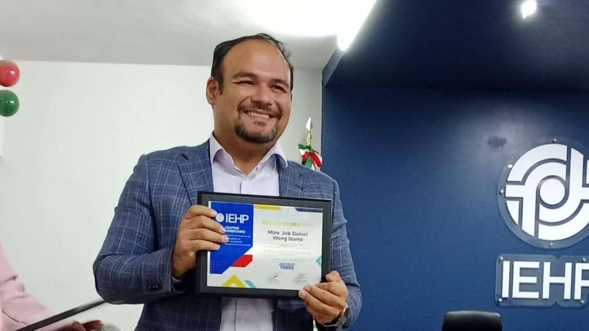 Avala Tepjf candidato ligado a la luz del mundo