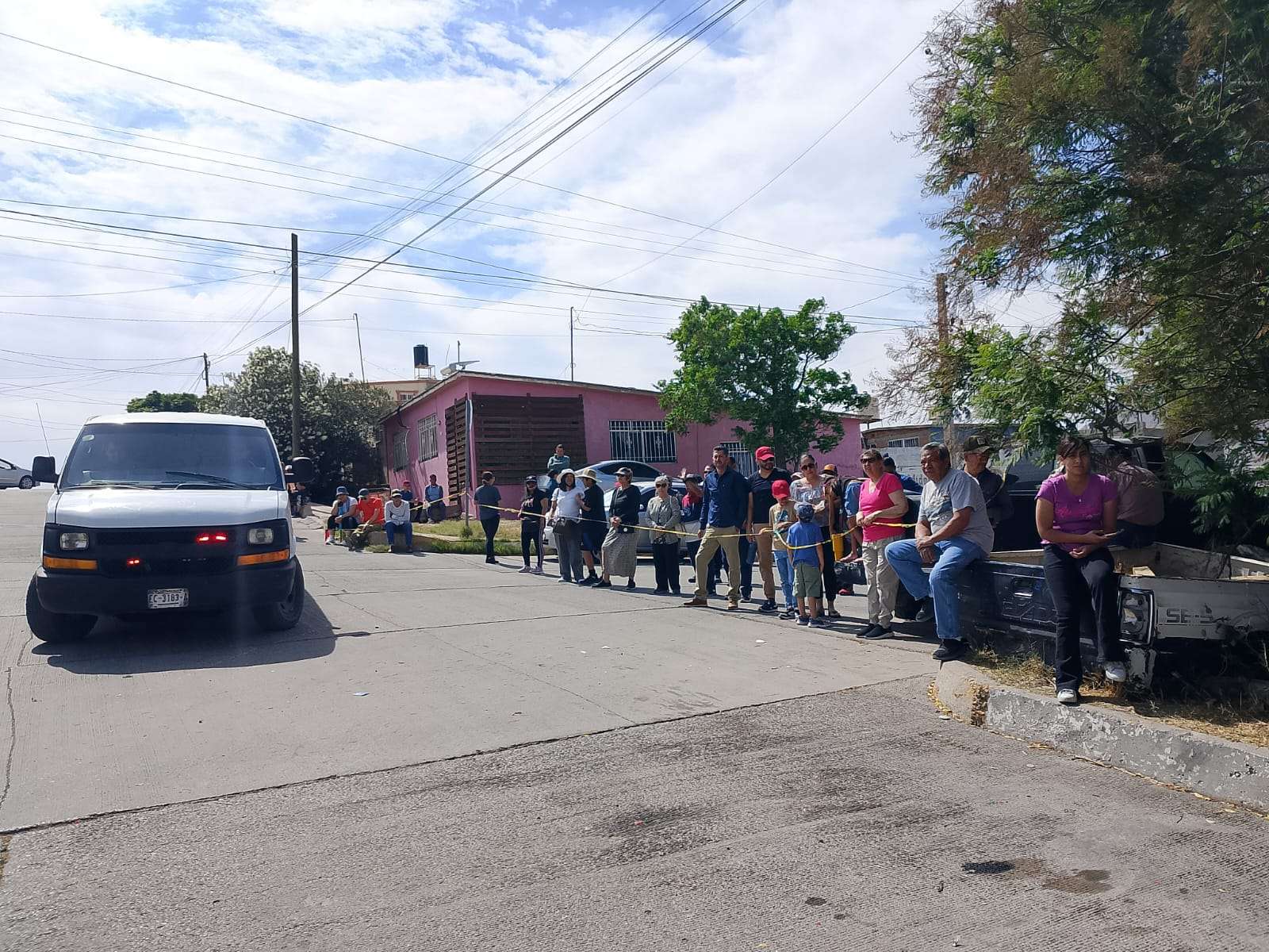 Se preparan para el Viacrucis en la colonia San Rafael