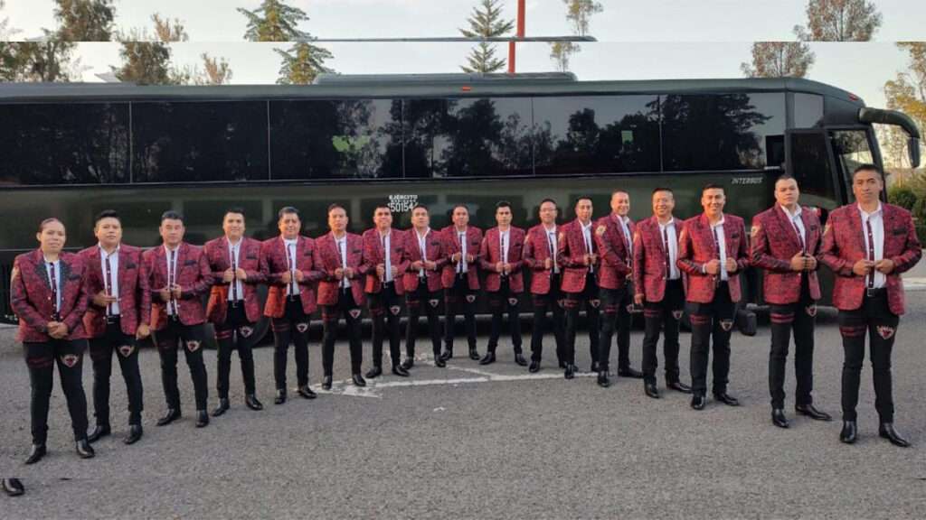Presenta Sedena a Banda FX y corridos que promueven la paz