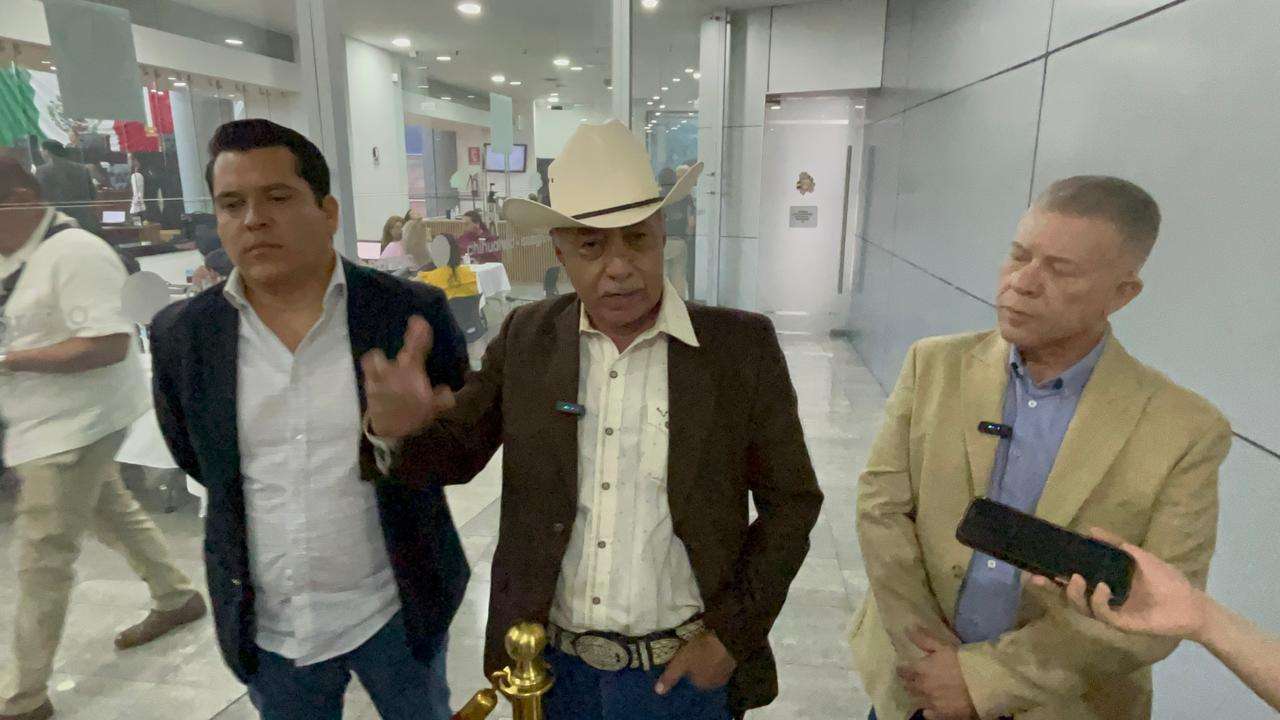 Piden a Linconsa realizar pagos a lecheros chihuahuenses 