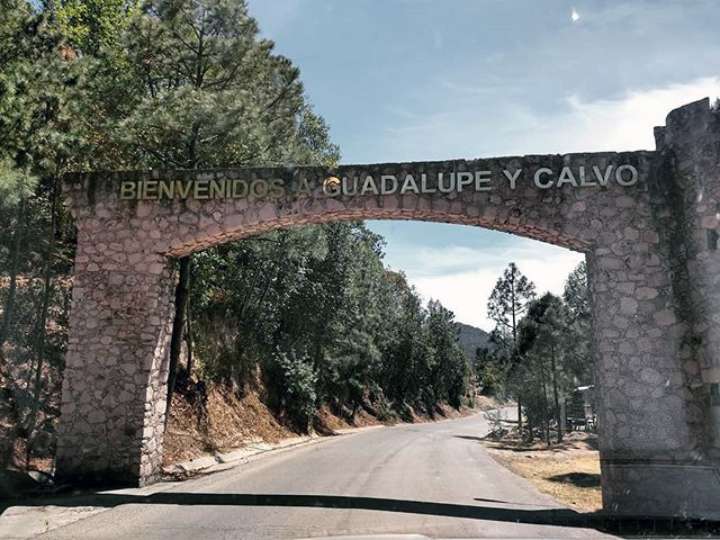 Hallan 2 asesinados en Guadalupe y Calvo