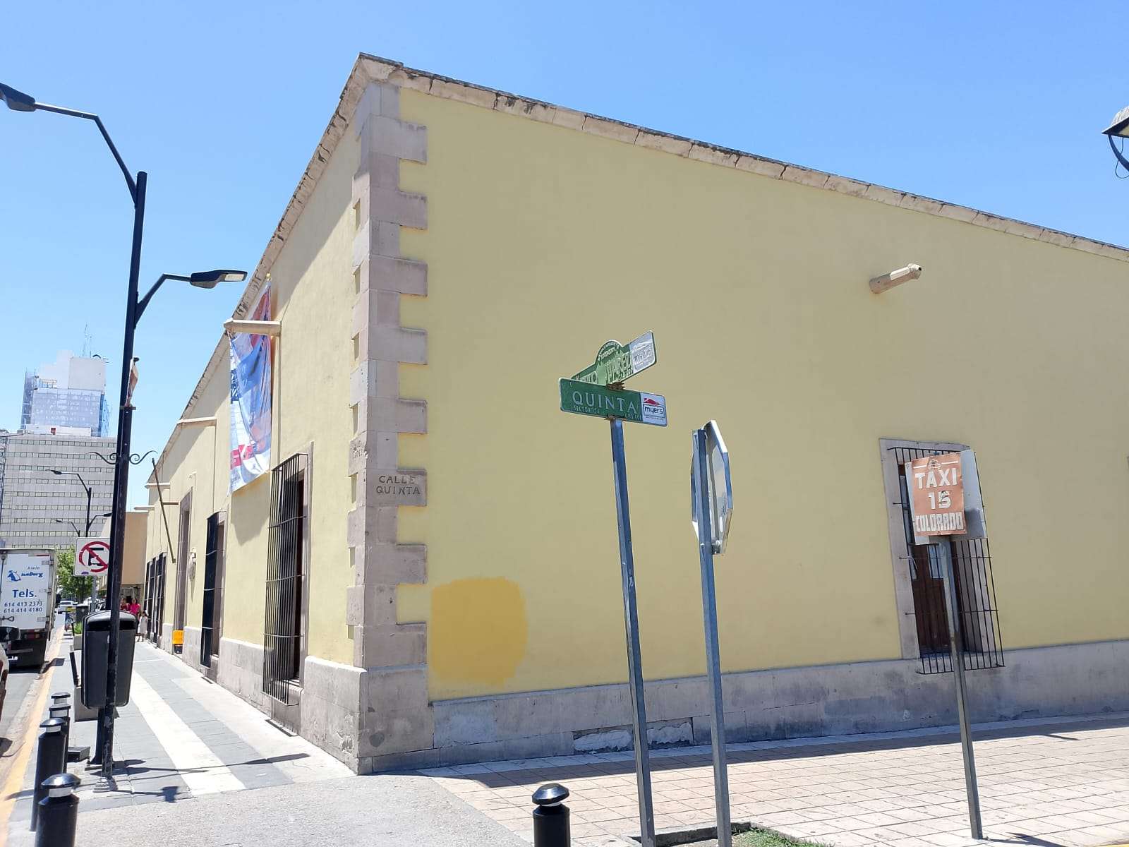 Cubren grafiti en Museo Casa Juárez con pintura distinta