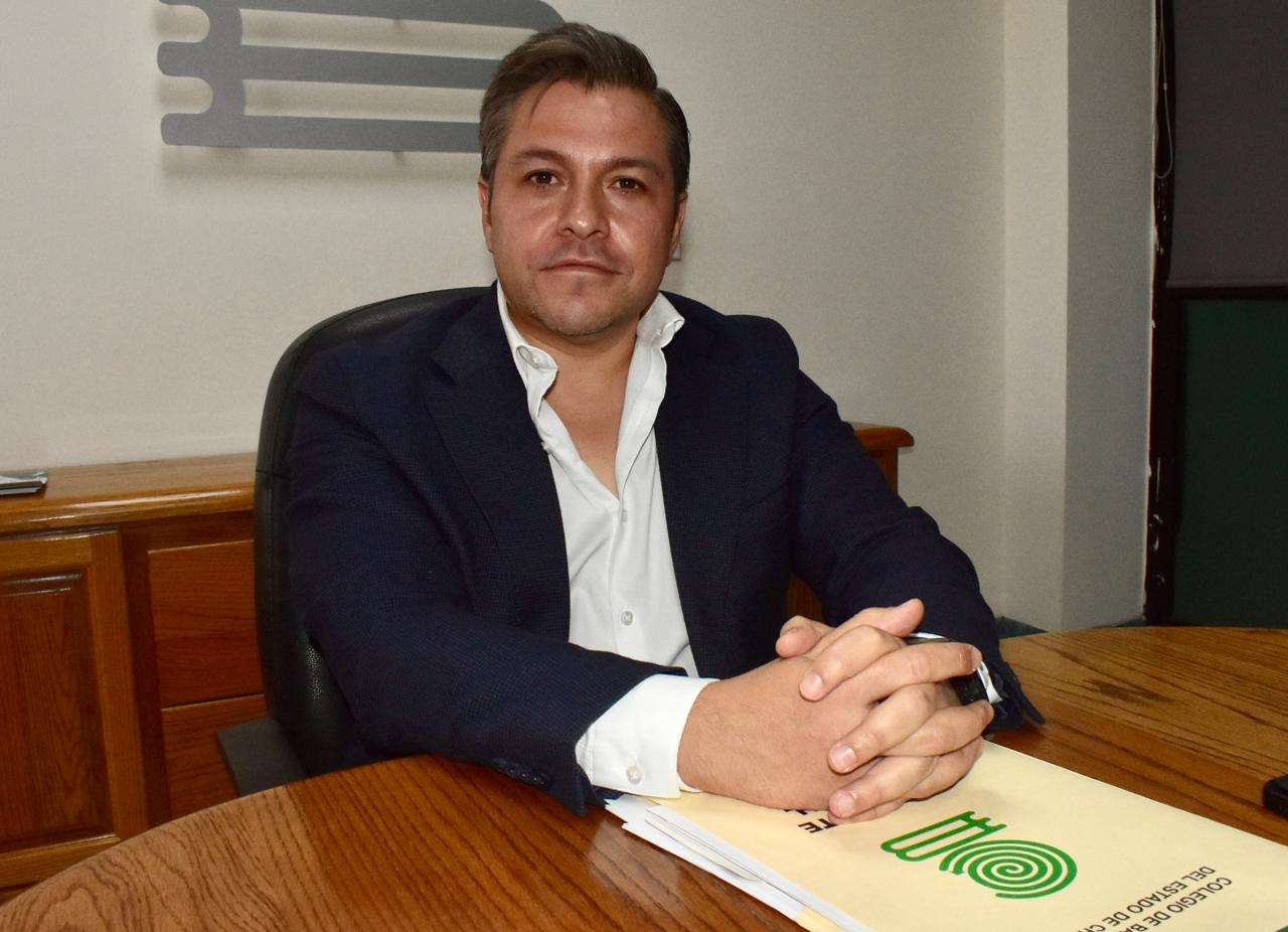 No hay diagnóstico de autismo: director de Cobach sobre profesor en Plantel 8