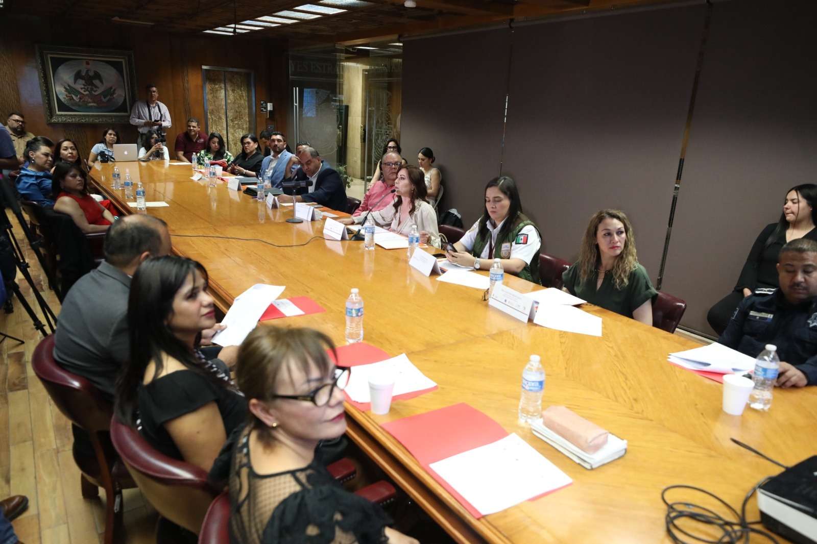 Impulsan certificación en atención a víctimas, migrantes y grupos discriminados