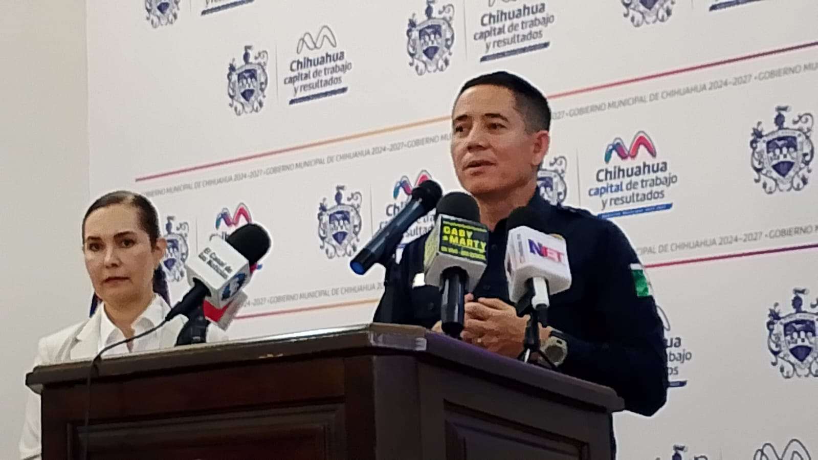 Investigan caso de perros atrapados en chapopote en el sur de la ciudad