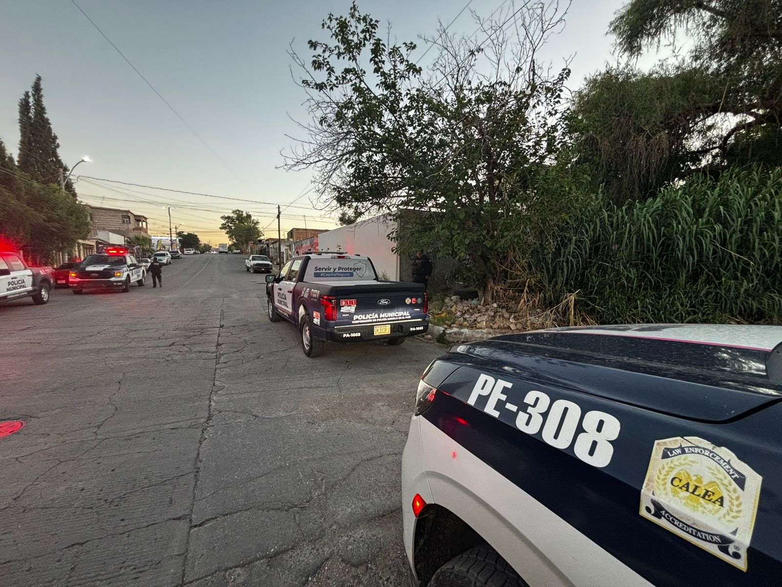 Hallan un muerto a golpes en tapia de la colonia Rosario