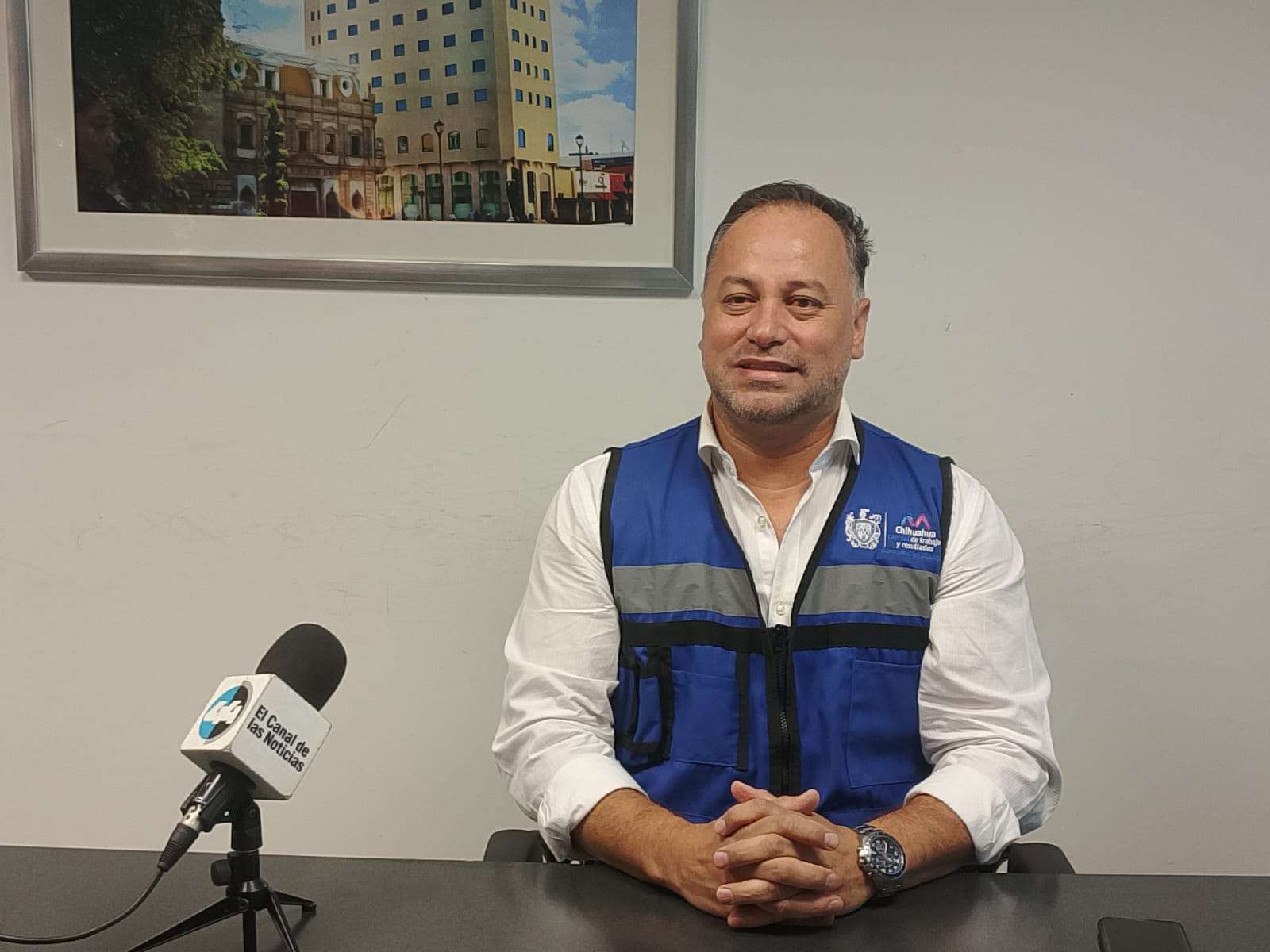 Refuerzan entrega de apoyos educativos y mejora de viviendas en colonias