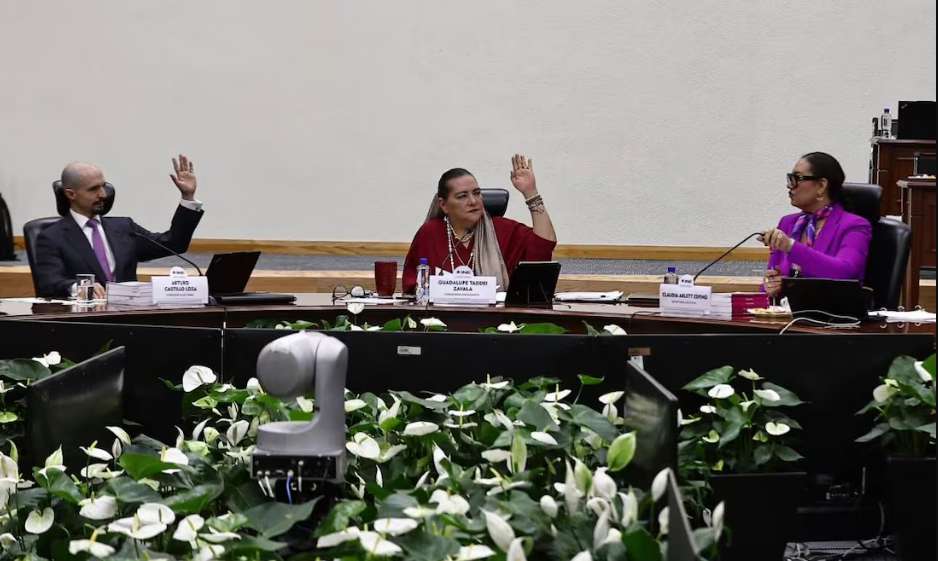 Valida INE elección judicial; ignora uso de acordeones