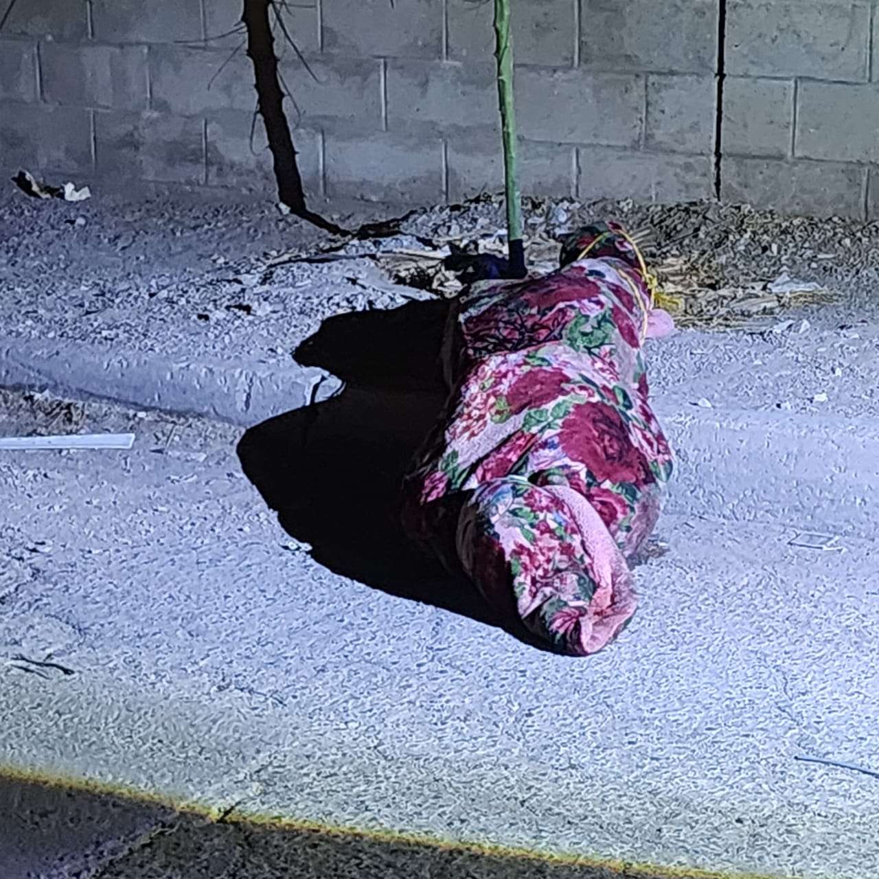Ejecutan a 1 y arrojan 2 encobijados en diferentes puntos de la ciudad