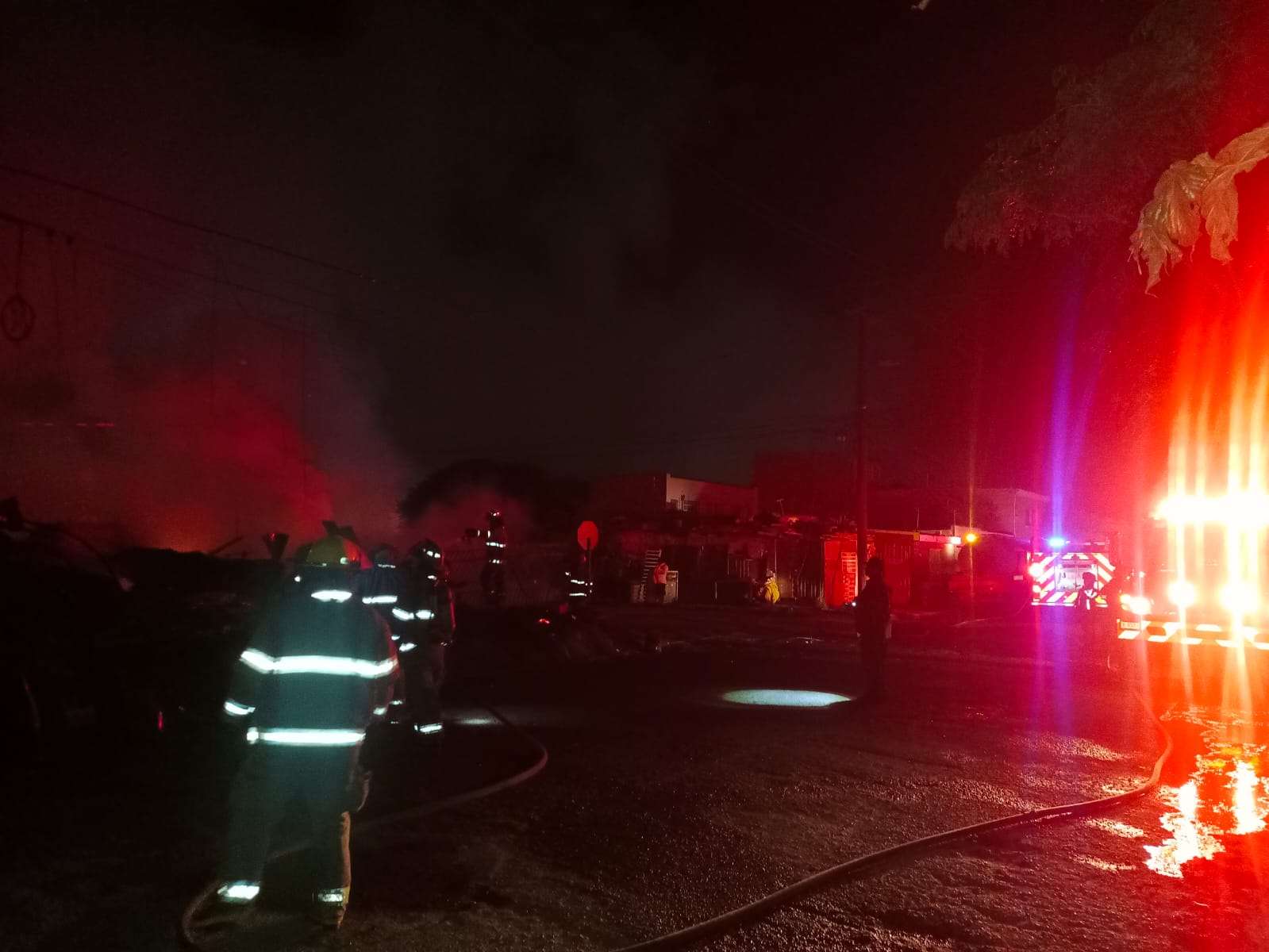 Incendian una casa con bombas molotov en El Barreal