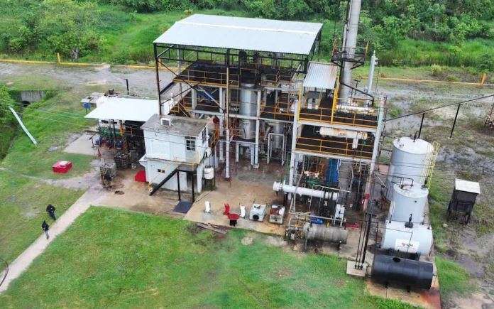 Aseguran 500 mil litros de huachicol en mini refinería en Veracruz
