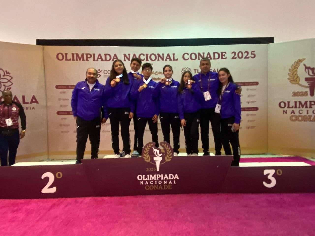 Reconocen a medallistas parralenses de los Nacionales Conade 2025