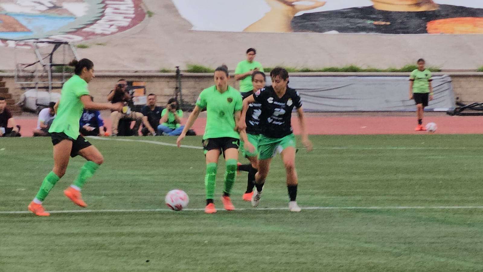 Caen las Bravas ante las Laguneras 1-0