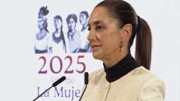 Condena Sheinbaum redadas migratorias en California; detienen a 355 mexicanos 