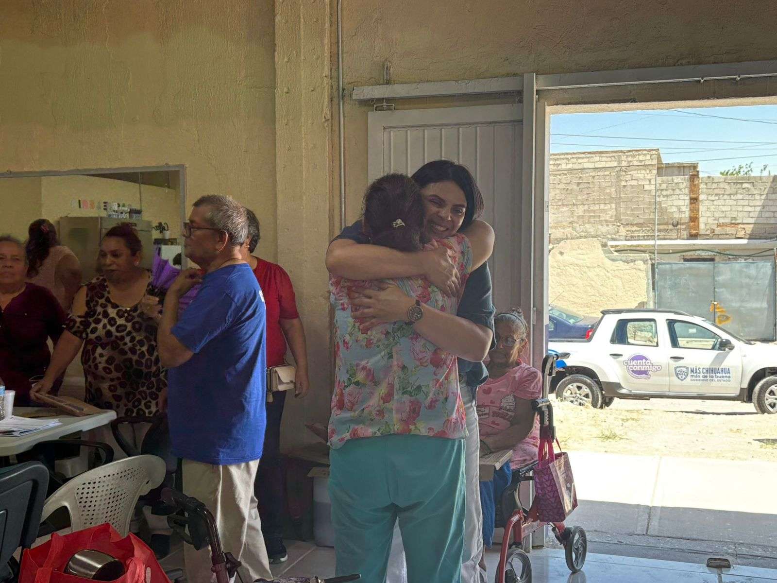 Acercan programas sociales para adultos mayores a la Manuel Valdez 