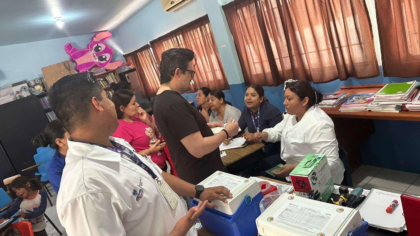 Refuerza en Delicias vacunación contra el sarampión