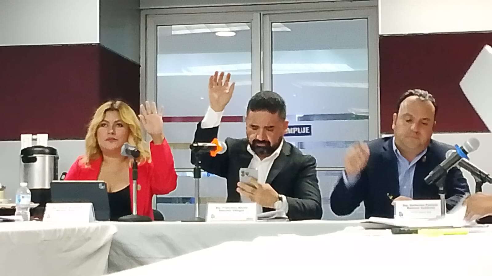 Aprueban reformas para proteger al adulto mayor de fraudes y violencia