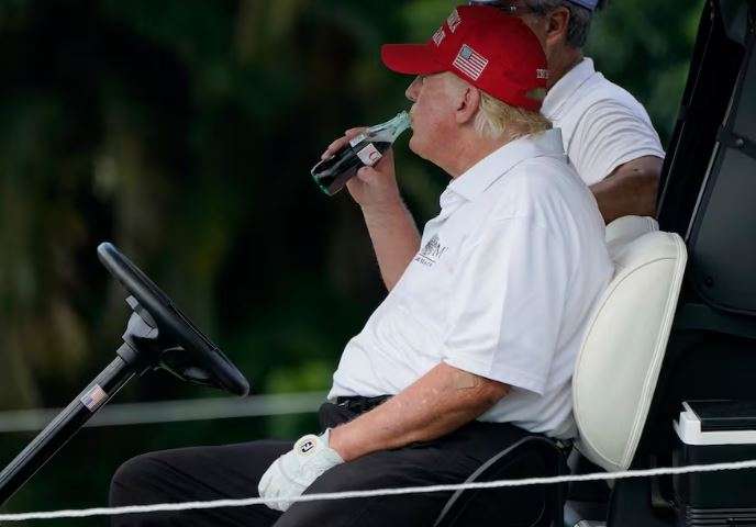Cambia Trump la fórmula de la Coca Cola