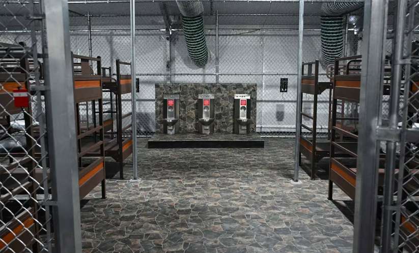 Arrestan a hermanos mexicanos y los mandan al Alligator Alcatraz
