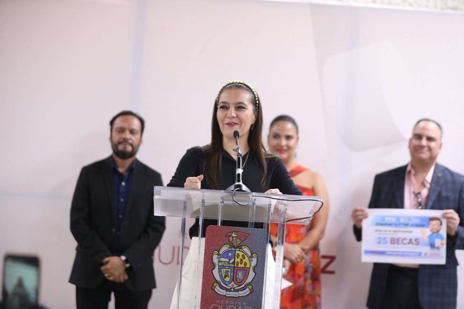 Impulsan profesionalización de empresas con becas para obtener certificación ISO 9001