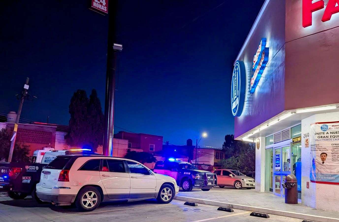 Frustran asalto empleados de Farmacias Guadalajara