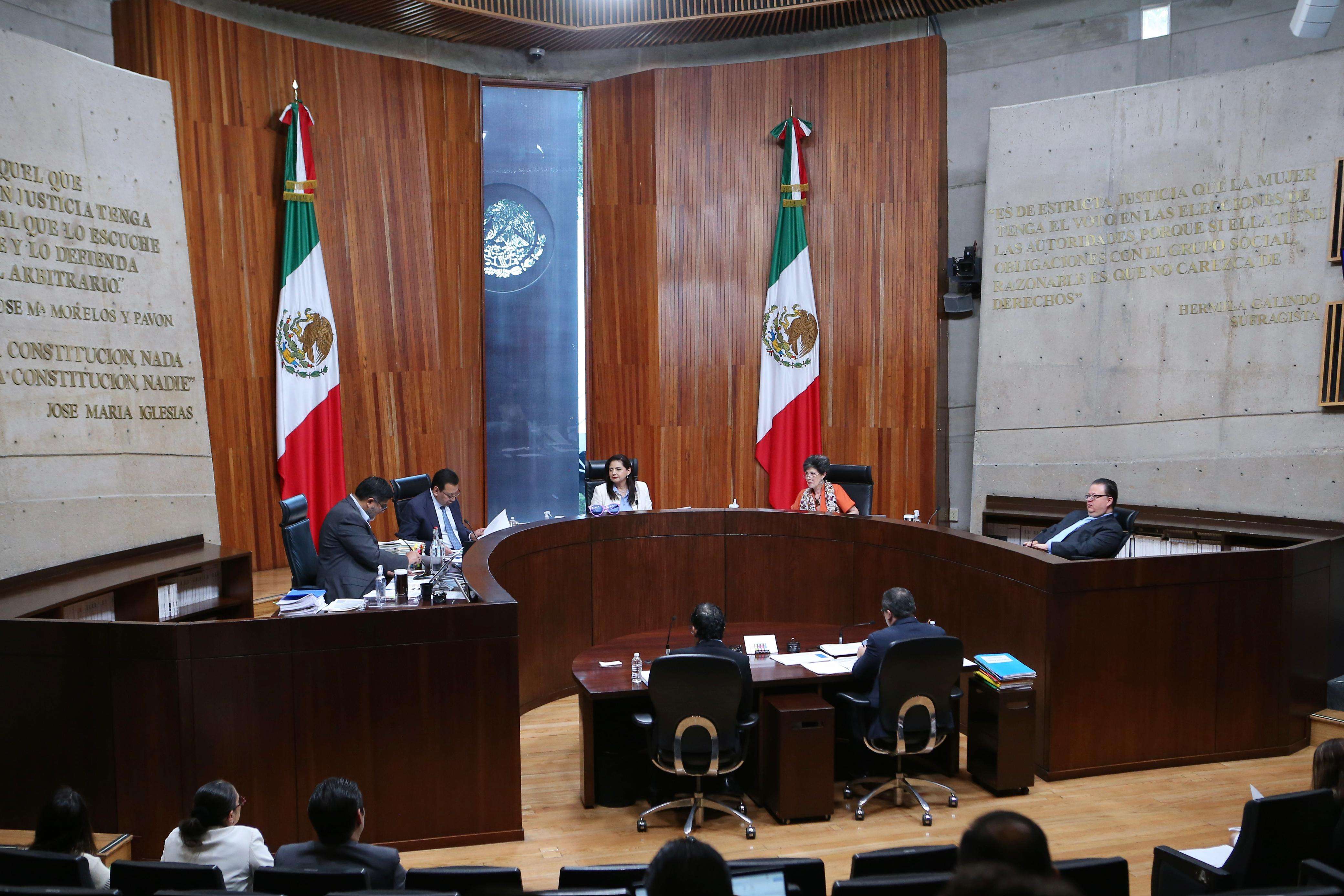 Ordena Tribunal dar Sala a mujeres con mejor votación