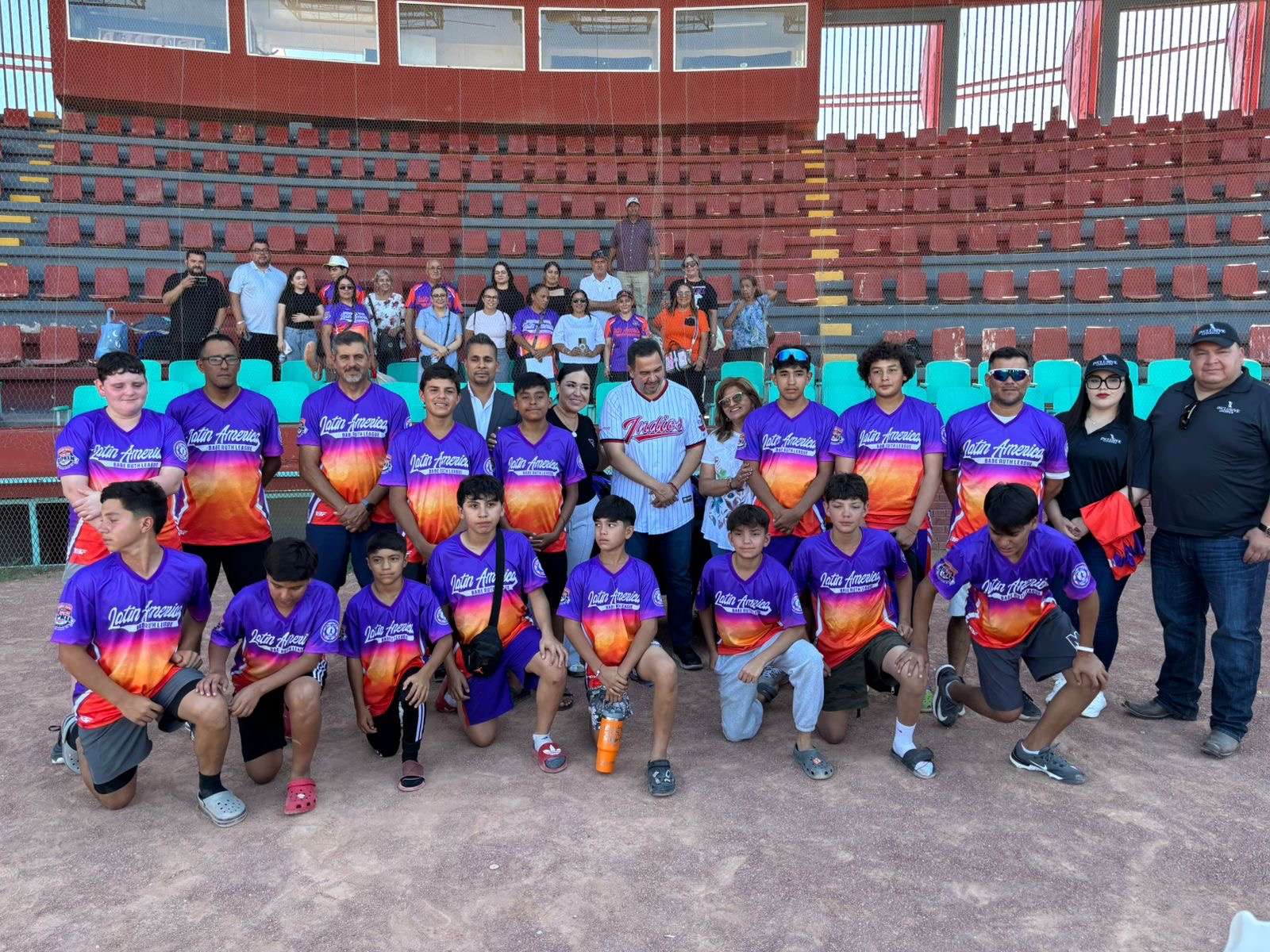 Envía Juárez a seis peloteros al Mundial Infantil de Béisbol en Estados Unidos