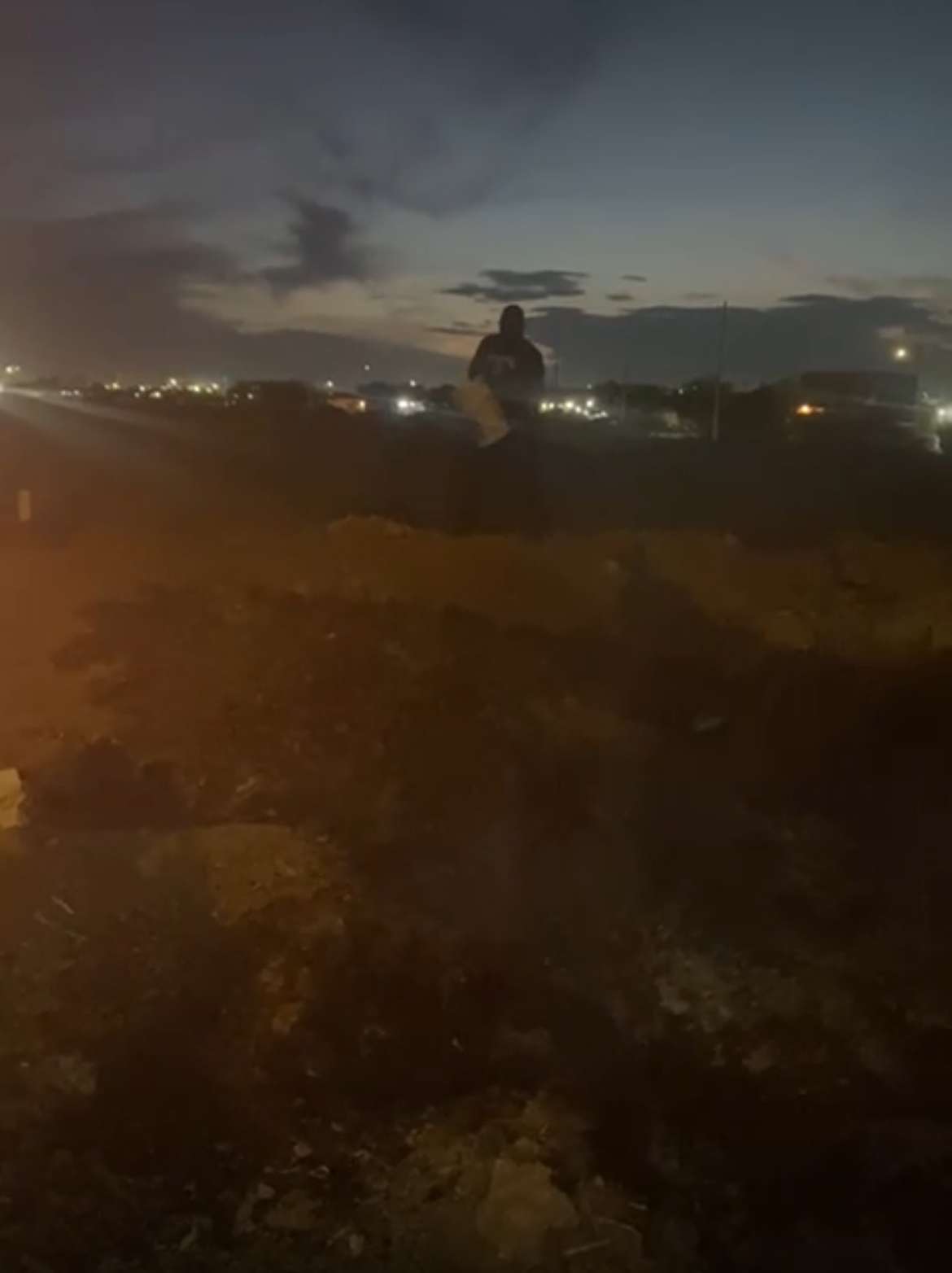 Exigen vecinos de la Suleiman freno a basureros clandestinos y quema de basura