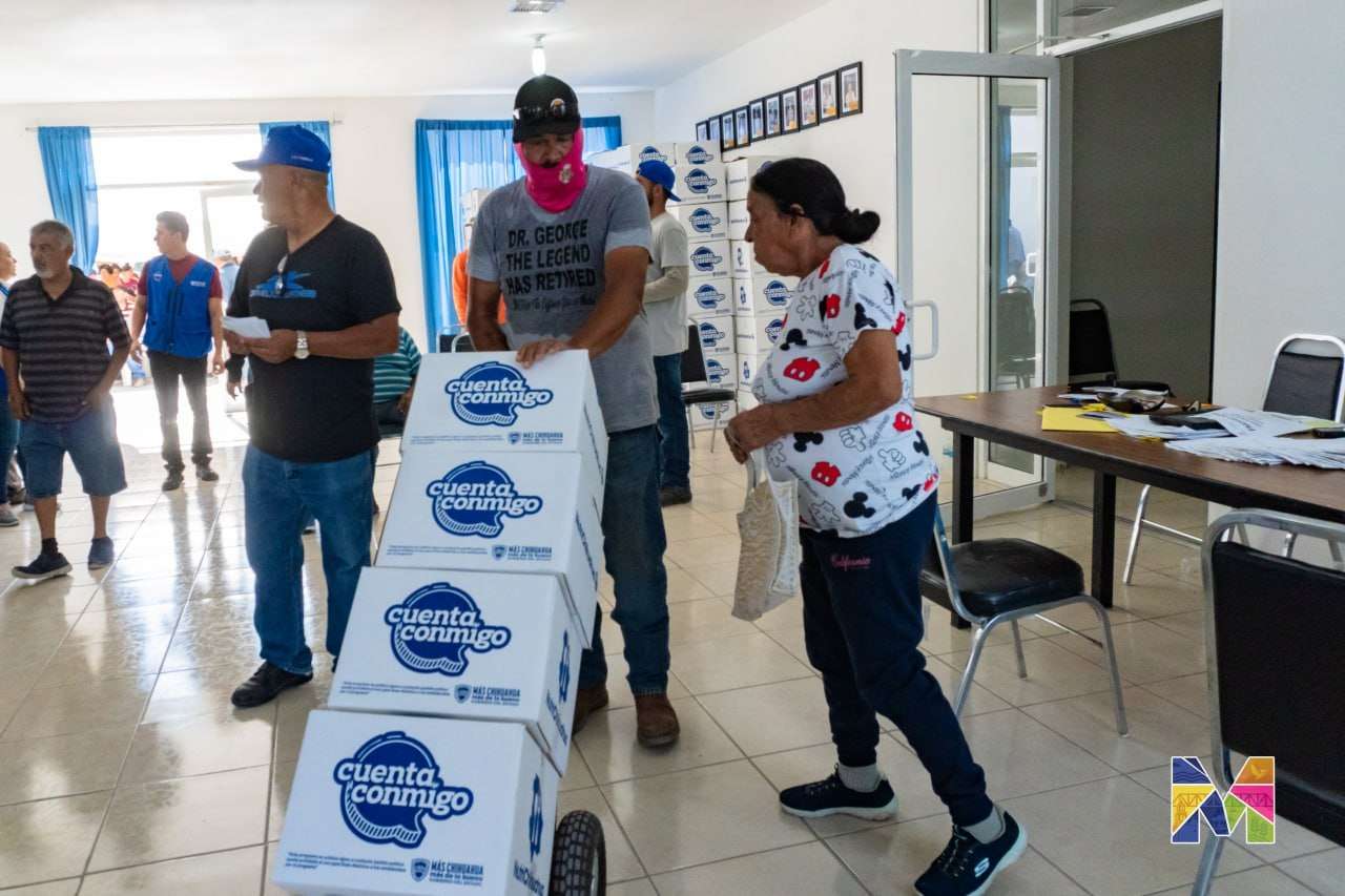 Entregan en Meoqui 800 apoyos alimentarios del Estado
