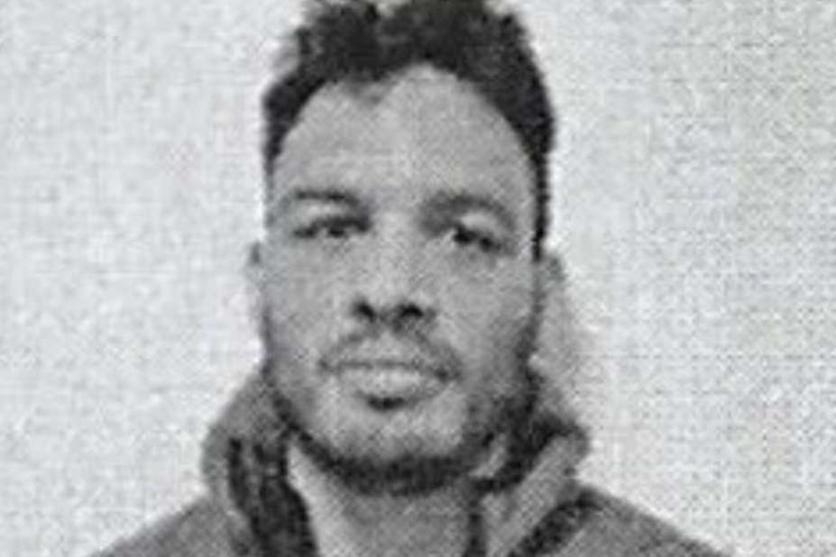 Dan libertad condicional a Julio César Chávez Jr