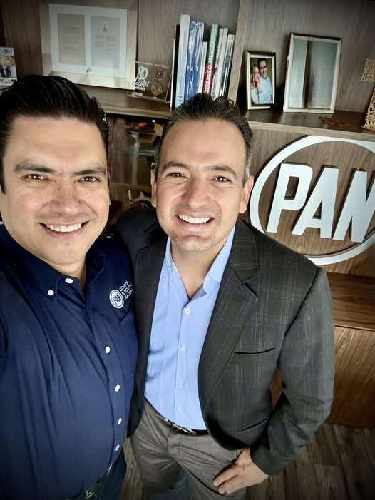 Comparte Jorge Romero foto con Bonilla previo a su informe