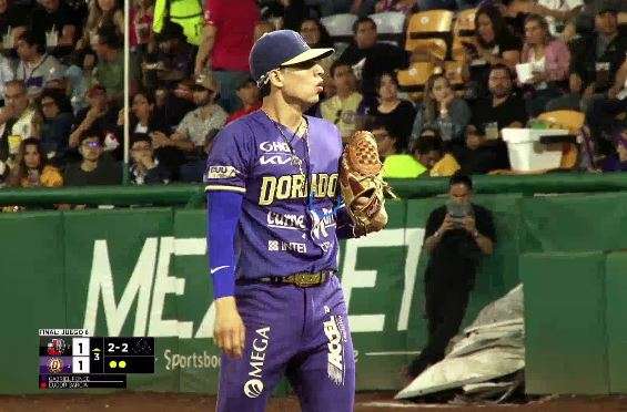 Captan a pitcher de Dorados usando brea en la final; fue expulsado