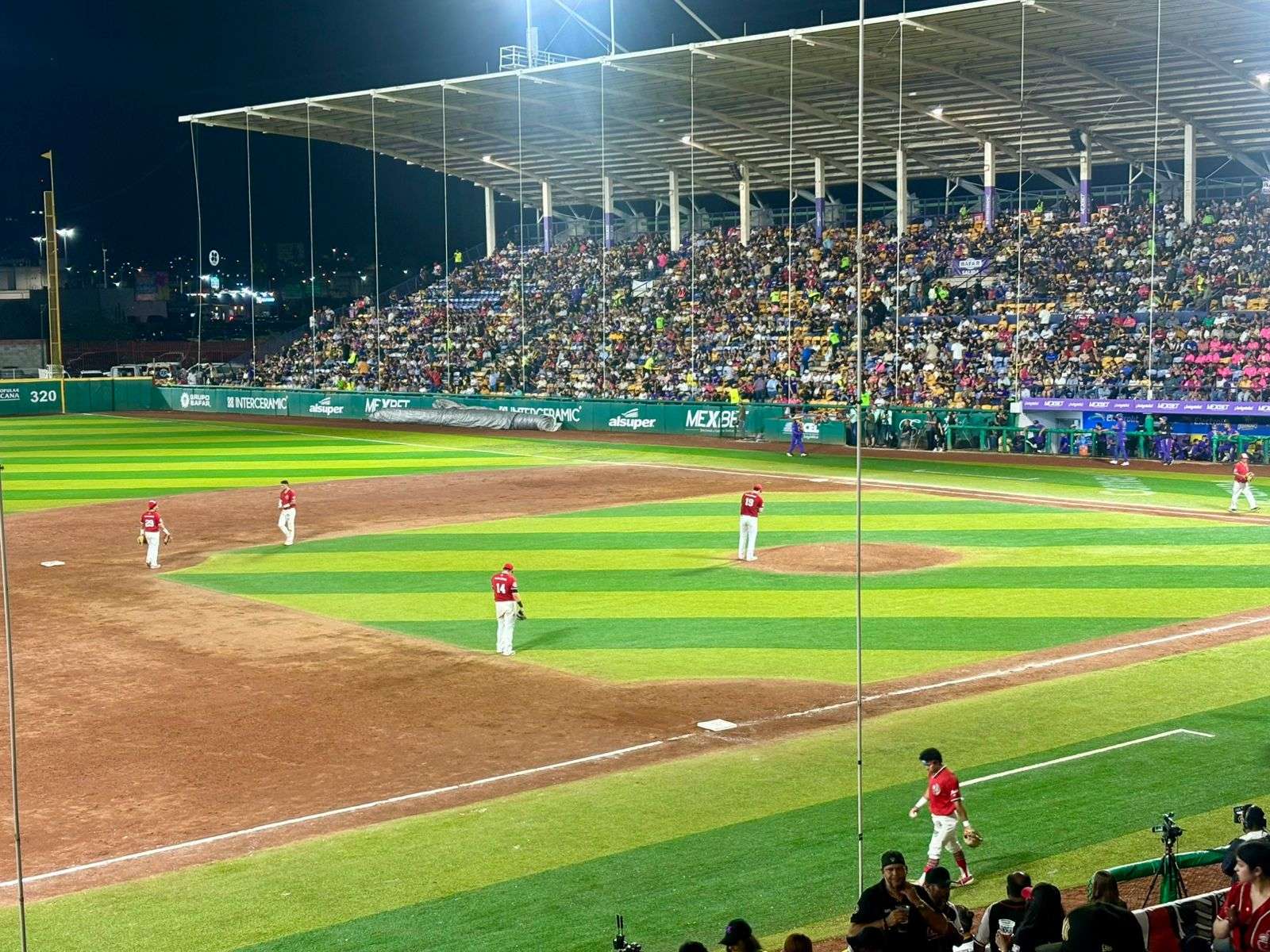 Se acercan 4-3 Dorados a Indios