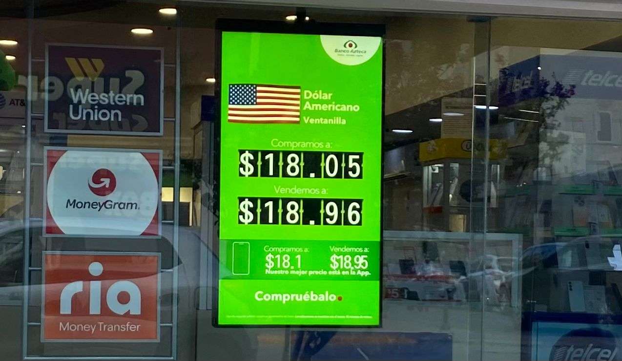 Alcanza dólar los $19.21 en ventanillas de Banco Azteca