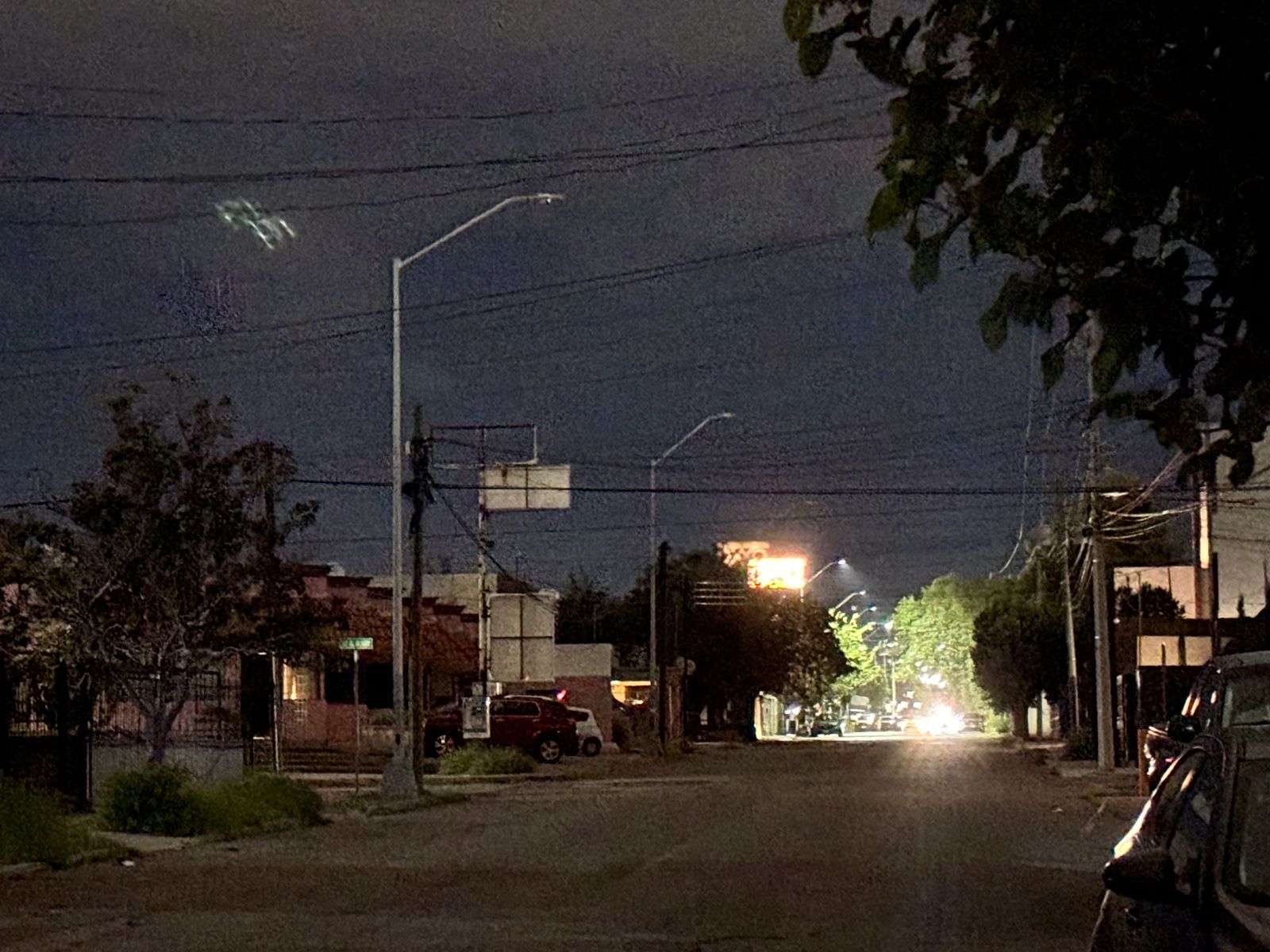 Fallan luminarias en la Antonio de Montes