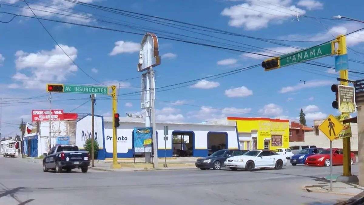 Bloquean la Insurgentes por desfile del 16 de Septiembre