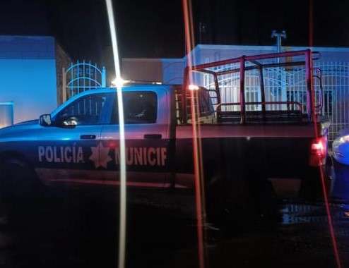 Asaltante despierta a mujer en Cuauhtémoc para atracarla