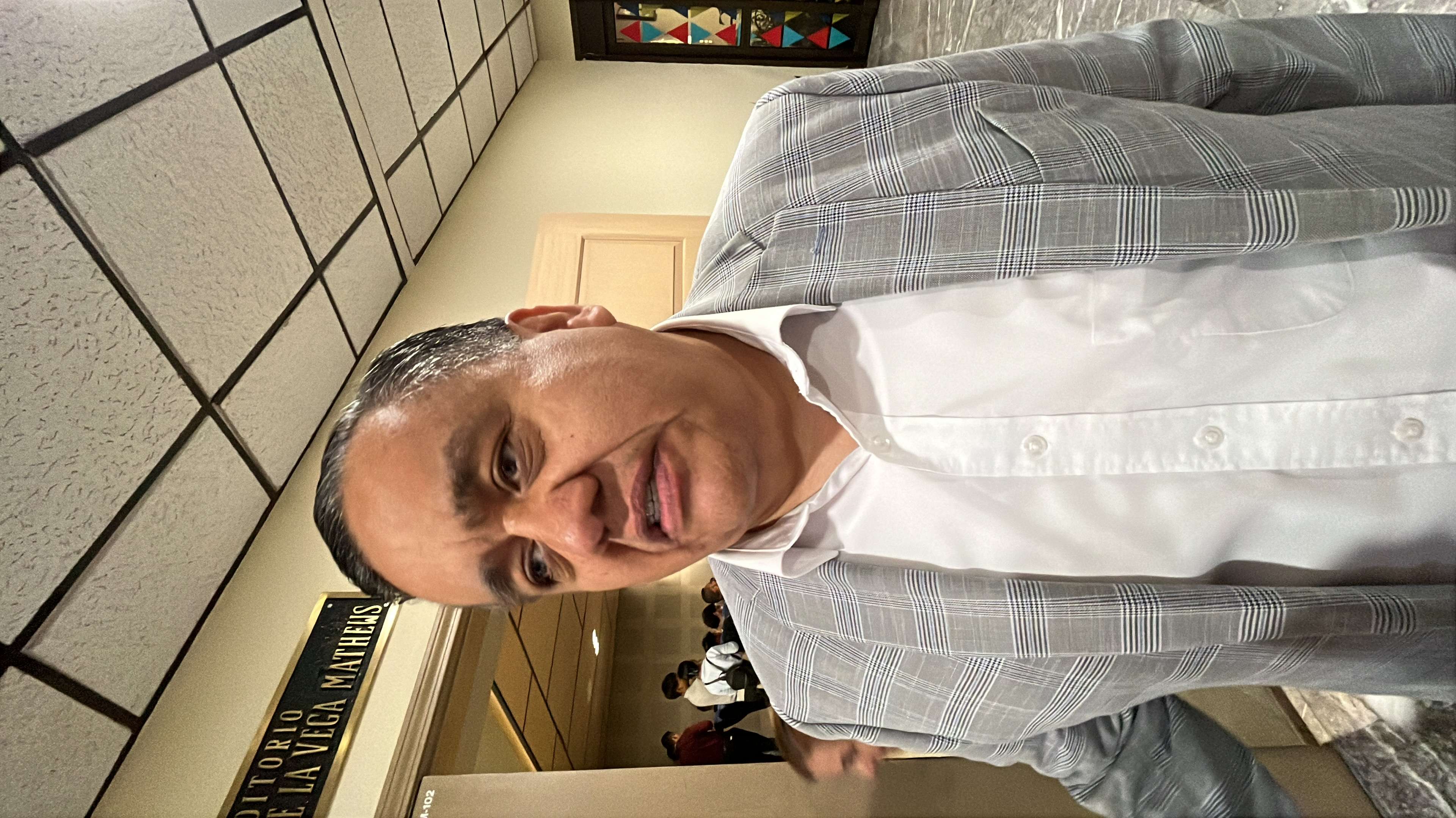 Retrasa falta de personal en aduanas cruces internacionales: Carlos Ortiz