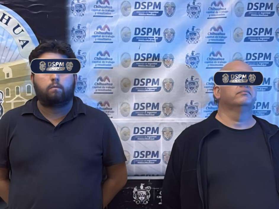 Turnan a la Fiscalía a buitres detenidos con radio de policía