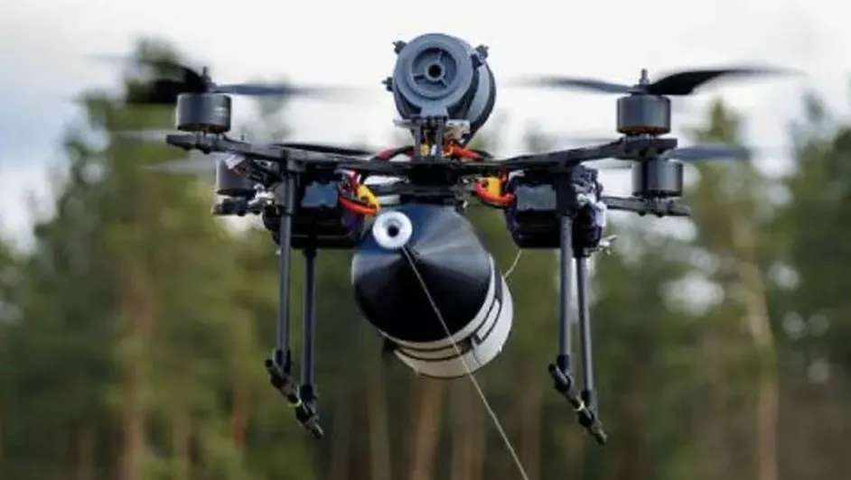 Esperan cárteles mexicanos llegada de drones de fibra óptica 