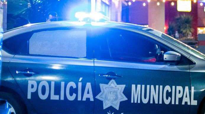 Atracan a empleado de gasolinera