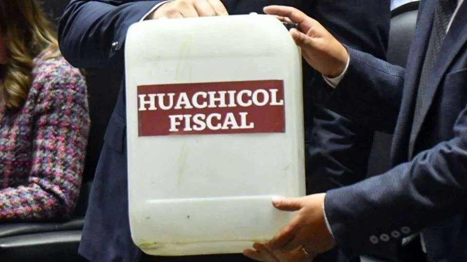 Nueve involucrados en red de huachicol fiscal aún prófugos: FGR