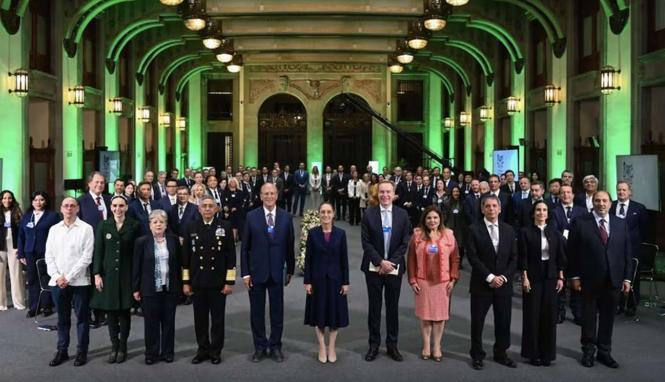 Presenta Sheinbaum el Plan México al Foro Económico Mundial