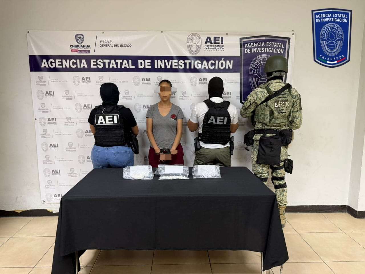 Arrestan a mujer con mil dosis de cocaína en piedra y polvo