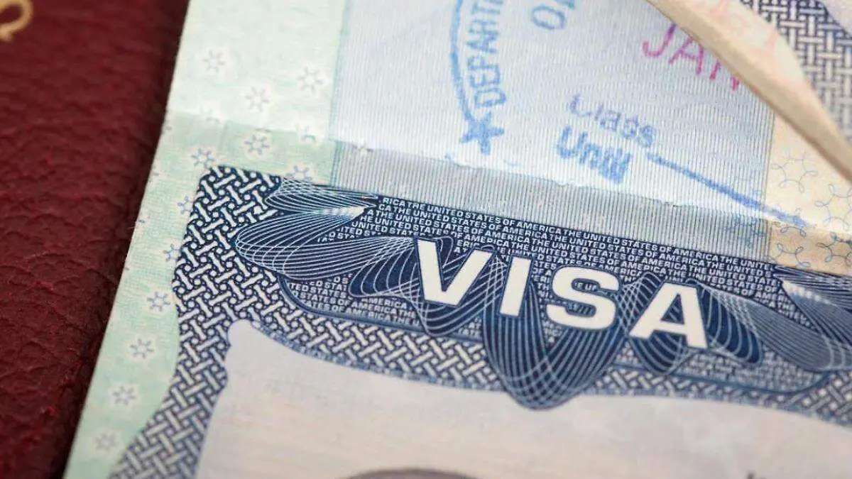 Quita visas EU a más de 50 políticos y funcionarios mexicanos