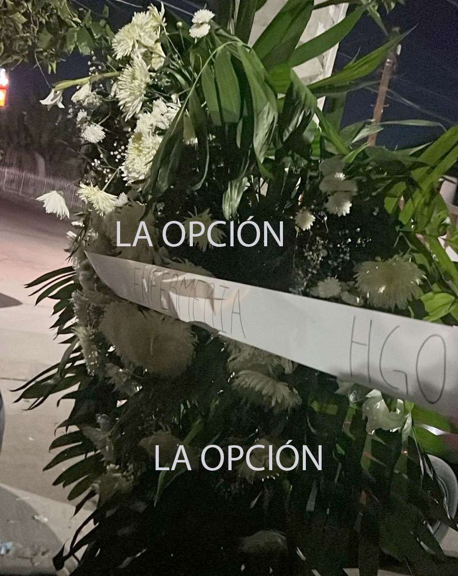 Investigan empleados del Imss el caso de corona fúnebre
