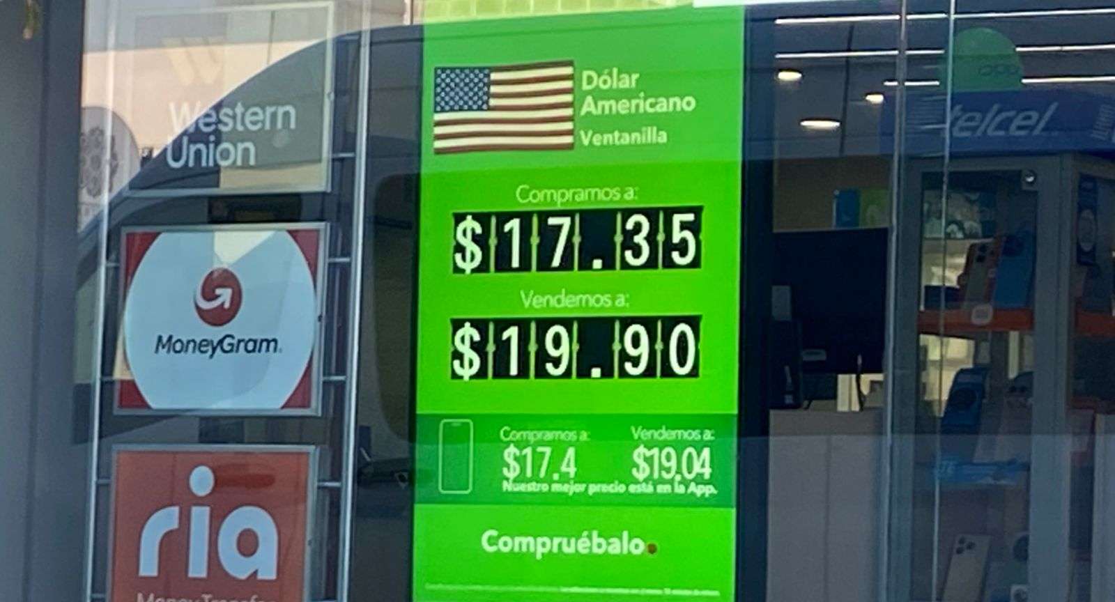 Sigue el dólar a $19.90 en Banco Azteca